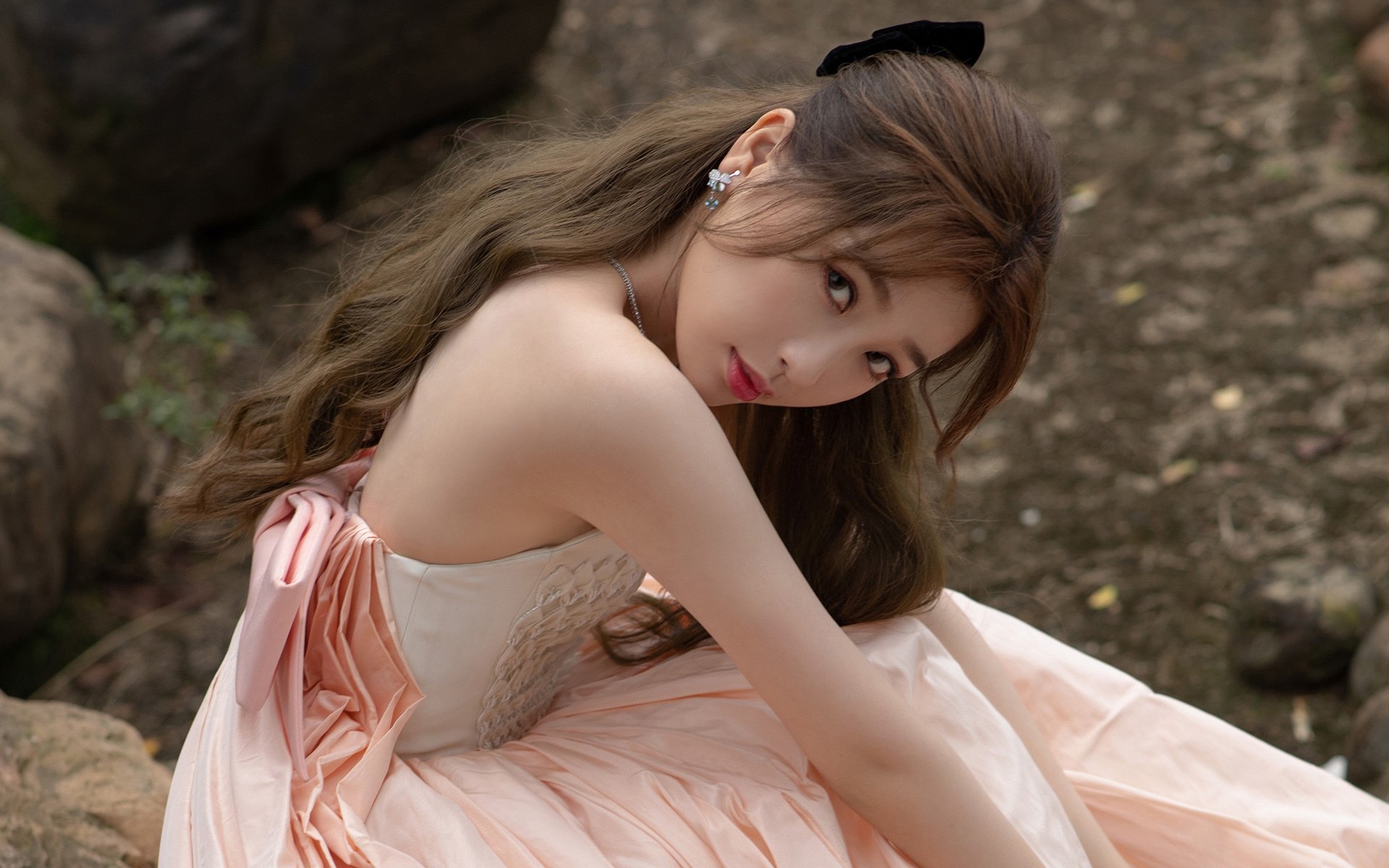 九游下载中心-中国足球女子职业联赛发展瓶颈与政策建议，中国女足职业化