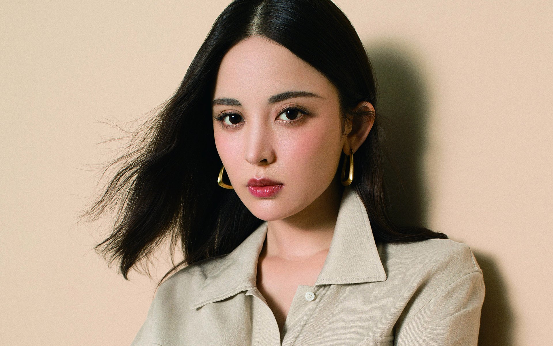 九游娱乐官网 (JIUYOU)-准女老师就这素质？教资考试女生占男厕事件引发思考